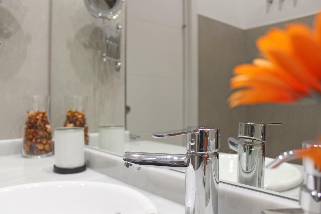 Apartamentos Reyes Catolicos 14 Sevilla Dış mekan fotoğraf